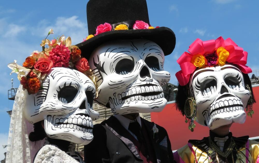 Messico: “Los Días de Los Muertos” tra maschere, teschi di zucchero e tradizioni antiche