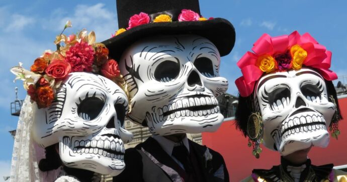 Messico: “Los Días de Los Muertos” tra maschere, teschi di zucchero e  tradizioni antiche - Il Fatto Quotidiano