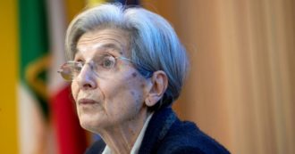 Copertina di Social card, Chiara Saraceno: “Misura debole, sciatta, paternalistica. Le vecchie liste di povertà riesumate”