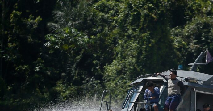 Turista italiano ritrovato nel mezzo dell’Amazzonia: era “in stato confusionale” nella giungla