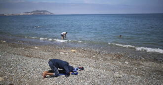 Copertina di E’ di una bimba di otto mesi il corpo trovato su una spiaggia in Spagna. Era partita con la mamma dall’Algeria su una barca di migranti