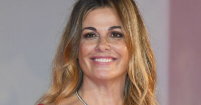 Copertina di Vanessa Incontrada: “È stato doloroso quando gli haters mi hanno attaccata all’inizio. Ho continuato a credere in me e oggi non li calcolo proprio”