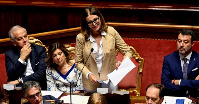 Santanchè “avvisata”. Cade un’altra bugia e ora rischia davvero