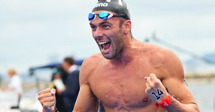 Europei di Nuoto a Belgrado, Paltrinieri subito re: è oro nella 10 km. Pozzobon e Gabbrielleschi sul podio nella gara femminile