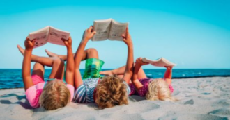 Copertina di I 10 libri da leggere in estate con i figli per apprendere giocando