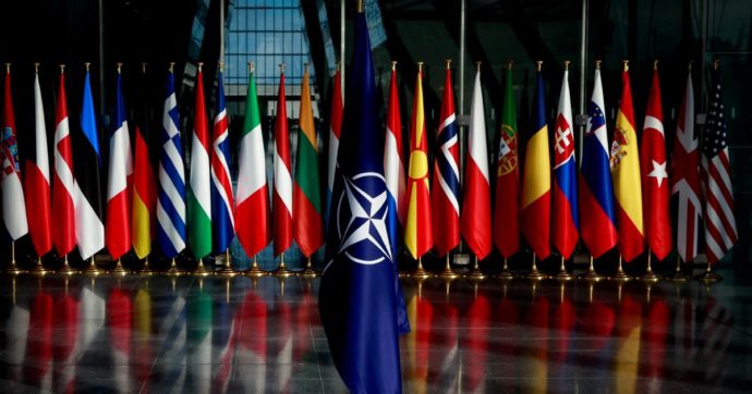 Firenze, nuova base Nato in un parco. I residenti: “Noi messi in pericolo”