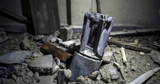 Copertina di Bombe a grappolo, prima vittima. Mosca: “Vendetta”