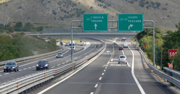 Copertina di A24, si tratta per l’indennizzo a Toto