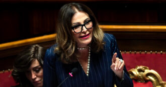 Copertina di Santanchè salvata per forza, le destre bocciano la sfiducia