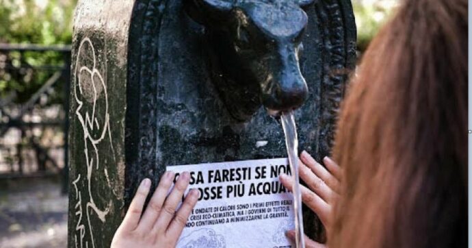 Nuova azione di Extinction Rebellion a Torino: “Una risposta a Giorgia Meloni che parla di maltempo”