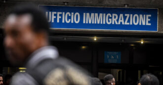 Copertina di Visto agli stranieri che hanno lavorato per aziende italiane all’estero. L’emendamento di FdI spiazza il Pd: “Pensavamo fosse nostro”