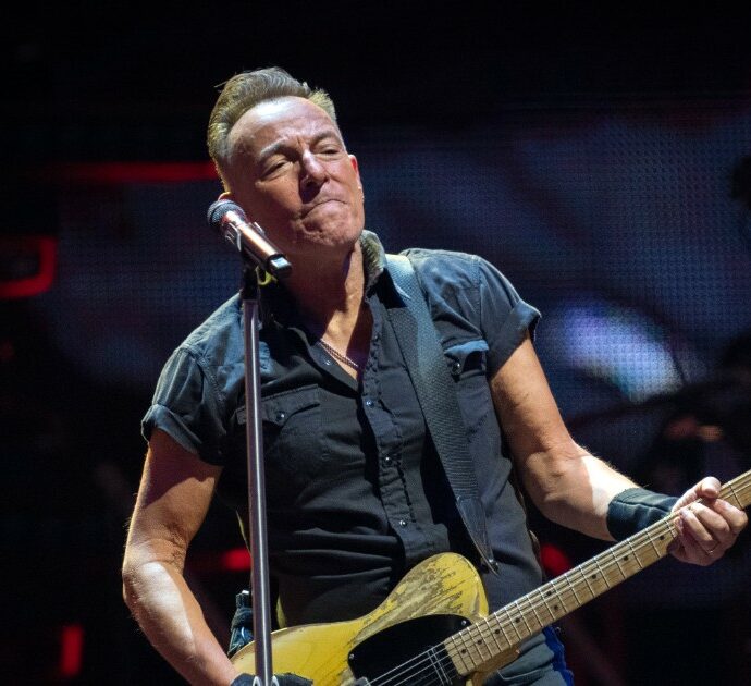 Bruce Springsteen ha “la malattia dell’ulcera peptica”: cancellati tutti i concerti di settembre