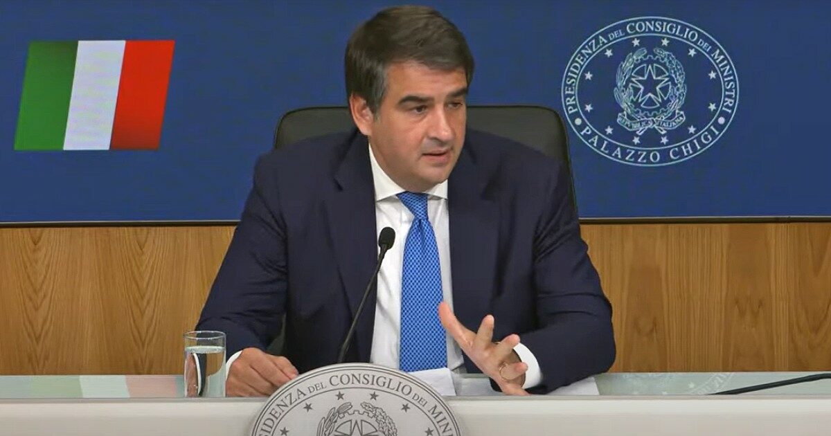 Pnrr, le modifiche del governo: fuori dal piano 9 progetti per 16 miliardi. Dalle misure contro il rischio alluvione alla valorizzazione dei beni confiscati