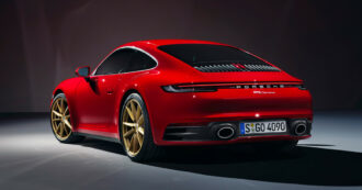 Copertina di Porsche 911, non si cambia. Il futuro è ancora con motori a combustione interna