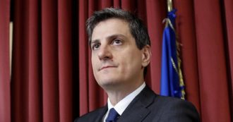 Copertina di Ideona del governo. Impone il Garante contro le fake news