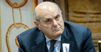 Copertina di “La destra asociale scatena la guerra contro i bisognosi”