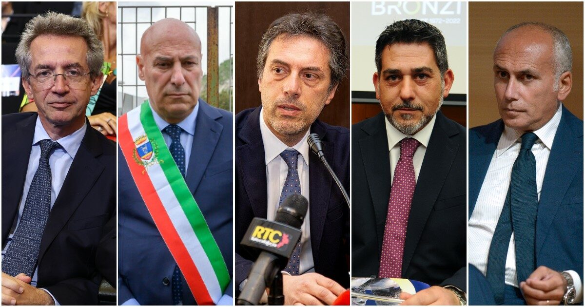 Stop al reddito, i sindaci del Sud contro il governo: “Il malcontento delle persone scaricato sui nostri servizi sociali. Temiamo disordini”