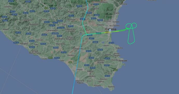 Volo da Francoforte a Catania dirottato a Malta: il pilota Lufthansa non la prende bene e traccia con la rotta un pene