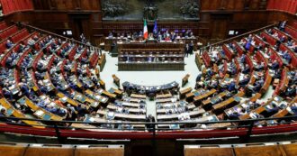 Copertina di Vitalizi d’oro, Fratelli d’Italia prova a evitare il super assegno alla Camera: “Non si faccia come al Senato”
