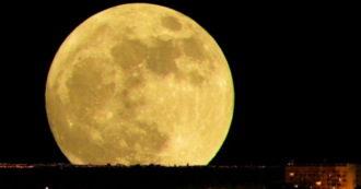 Copertina di Arriva la Superluna dello Storione: a che ora e come fare per vederla. Ecco tutto ciò che c’è da sapere sull’evento