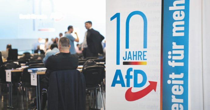 AfD al 21% tallona la Cdu e fa boom   donazioni ricevute