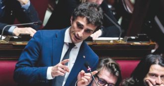 Copertina di Alla cerimonia c’è Piantedosi. Va pure Bignami  “nazi” per gioco