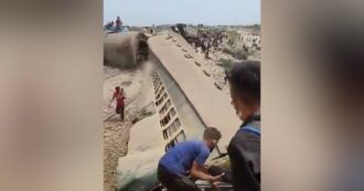 Copertina di Pakistan, deraglia un treno nella provincia meridionale del Sindh: almeno 15 morti e 50 feriti