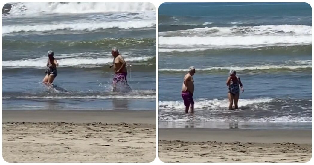 Il video di una coppia di anziani che gioca a rincorrersi in spiaggia fa sognare il web: “Questo è vero amore”