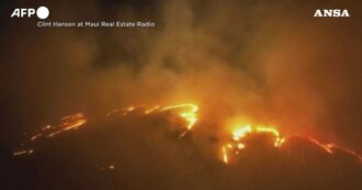 Copertina di Brucia l’isola di Maui alle Hawaii: incendi divampati per la siccità e per l’uragano Dora. I testimoni: “È l’apocalisse” – Video