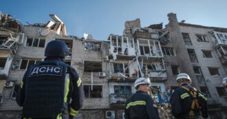 Copertina di Ucraina, la diretta – La Polonia invia 10mila soldati al confine bielorusso. Biden chiederà al Congresso 13 miliardi per Kiev