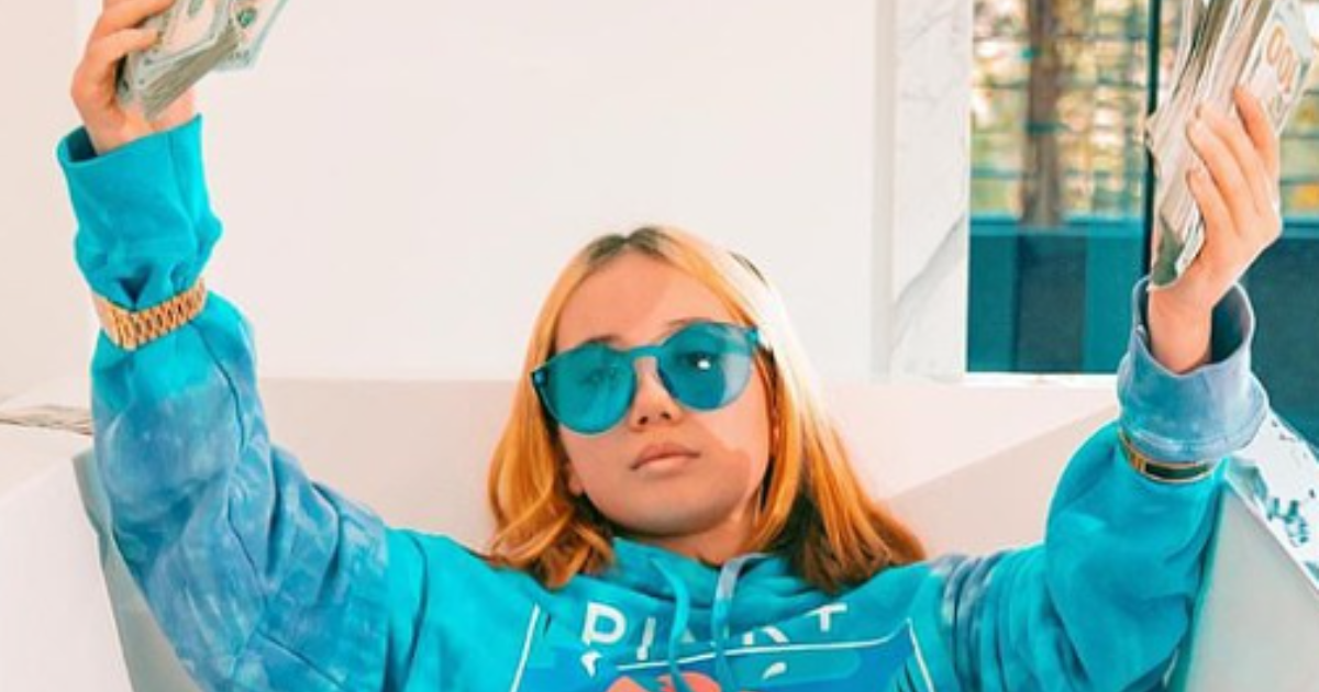 Morta a 14 anni la controversa star dei social Lil Tay, ma è giallo sulla scomparsa: che cosa ha dichiarato l’ex manager