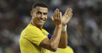 Copertina di Cristiano Ronaldo porta l’Al Nassr in finale e si fa il segno della croce: ma in Arabia Saudita è proibito e in molti ci hanno fatto caso