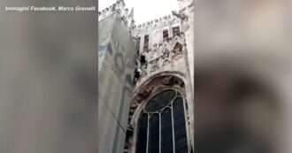 Copertina di Si arrampicano sulla guglia maggiore del Duomo di Milano: identificati due ragazzi – Video