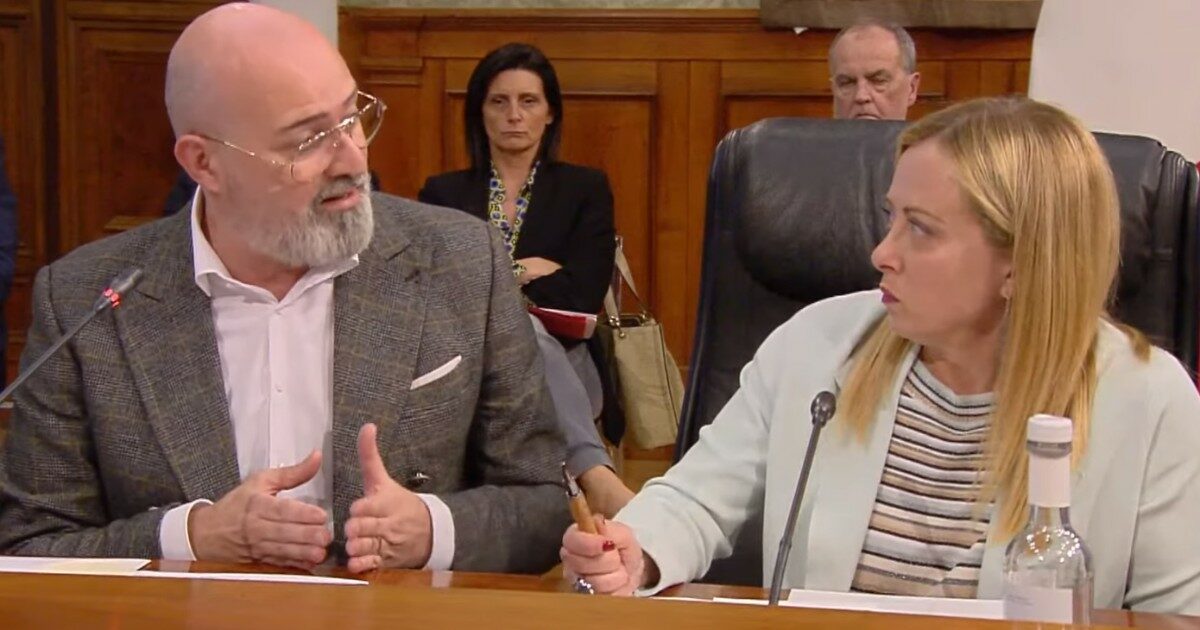 Alluvione Romagna, Meloni contro Bonaccini: “La fretta è di chi vuole visibilità”. La replica del governatore: “No, ce l’hanno i cittadini”