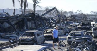 Copertina di Incendi alle Hawaii, almeno 93 morti ma “il numero potrebbe salire ancora”. Stimate perdite per sei miliardi di dollari
