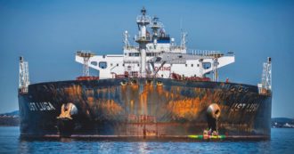 Copertina di Il 2022 energetico: carbone e petrolio, rinnovabili al palo