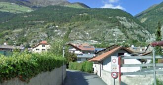 Copertina di Bolzano, 21enne uccisa a coltellate: l’ex fermato mentre fugge verso l’Austria. I carabinieri hanno sparato alle ruote dell’auto