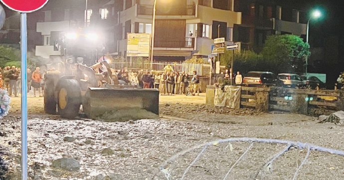 Bardonecchia travolta da tsunami di fango dopo la festa in piazza: “Tragedia sfiorata”