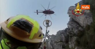 Copertina di Escursionista in difficoltà a 1300 metri di quota nel Lecchese: così i vigili del fuoco lo soccorrono con l’elicottero – Video