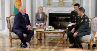 Copertina di Mediazione addio, Pechino si stringe a Mosca e a Minsk