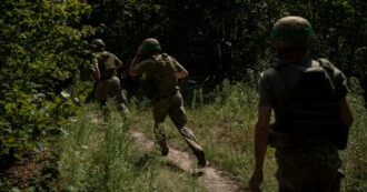 Ucraina, la diretta – Lukashenko: “La guerra si poteva evitare, ora si può fermare”. Stoltenberg: “Posizione della Nato invariata, sui negoziati decide l’Ucraina”