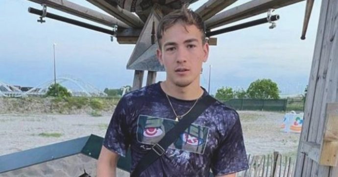 Uccide padre e amico, preso il presunto killer