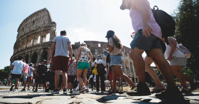 Roma va spremuta, soprattutto nel turismo: pazienza se soffoca nel traffico e nel degrado