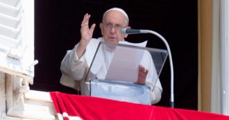 Copertina di Gli 007: “Il fronte è impantanato”. Il Papa: “Basta spese militari”