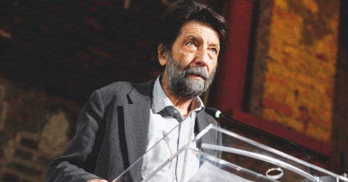 Ucraina, Massimo Cacciari: “I bellicisti in un vicolo cieco. E i servi degli Usa han già cambiato idea”