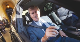 Copertina di Rete Tim, l’affare in panne:  il prezzo di Vivendi, il silenzio di Chigi