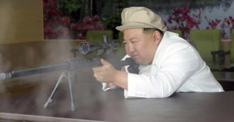 Copertina di Maxi esercitazioni congiunte Usa-Seul. E Kim Jong-un supervisiona un test di missili da crociera nel Mar del Giappone