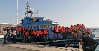 Copertina di Migranti trasferiti al Sud: il Viminale ammette il caos