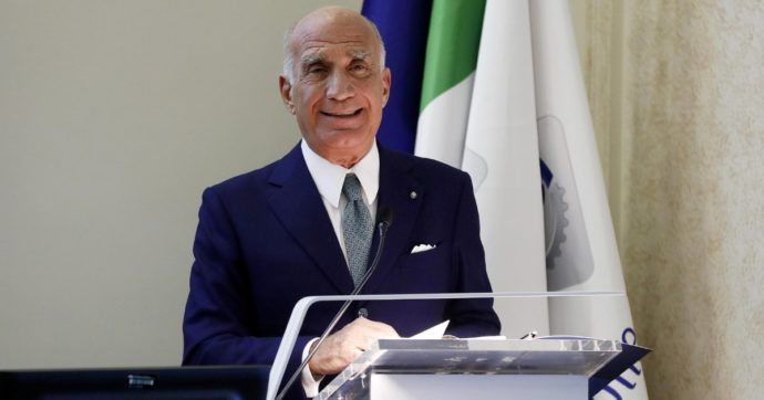 Presidente dell’Aci indagato: “Mentì sui suoi compensi”