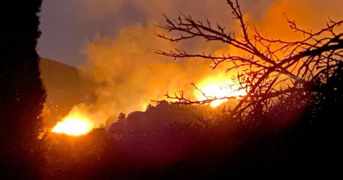 Incendio Isola d’Elba, almeno 700 sfollati